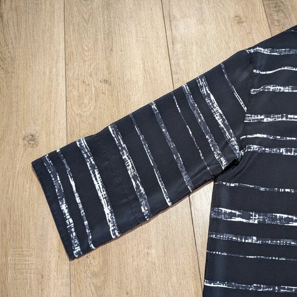 Vince Shadow Stripe Silk Dress Shift V-Neck 3/4 Sleeve Women's Sz S - Picture 11 of 12